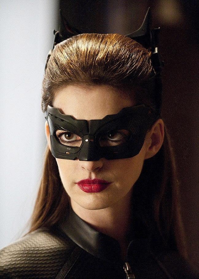 anne Hathaway Catwoman 